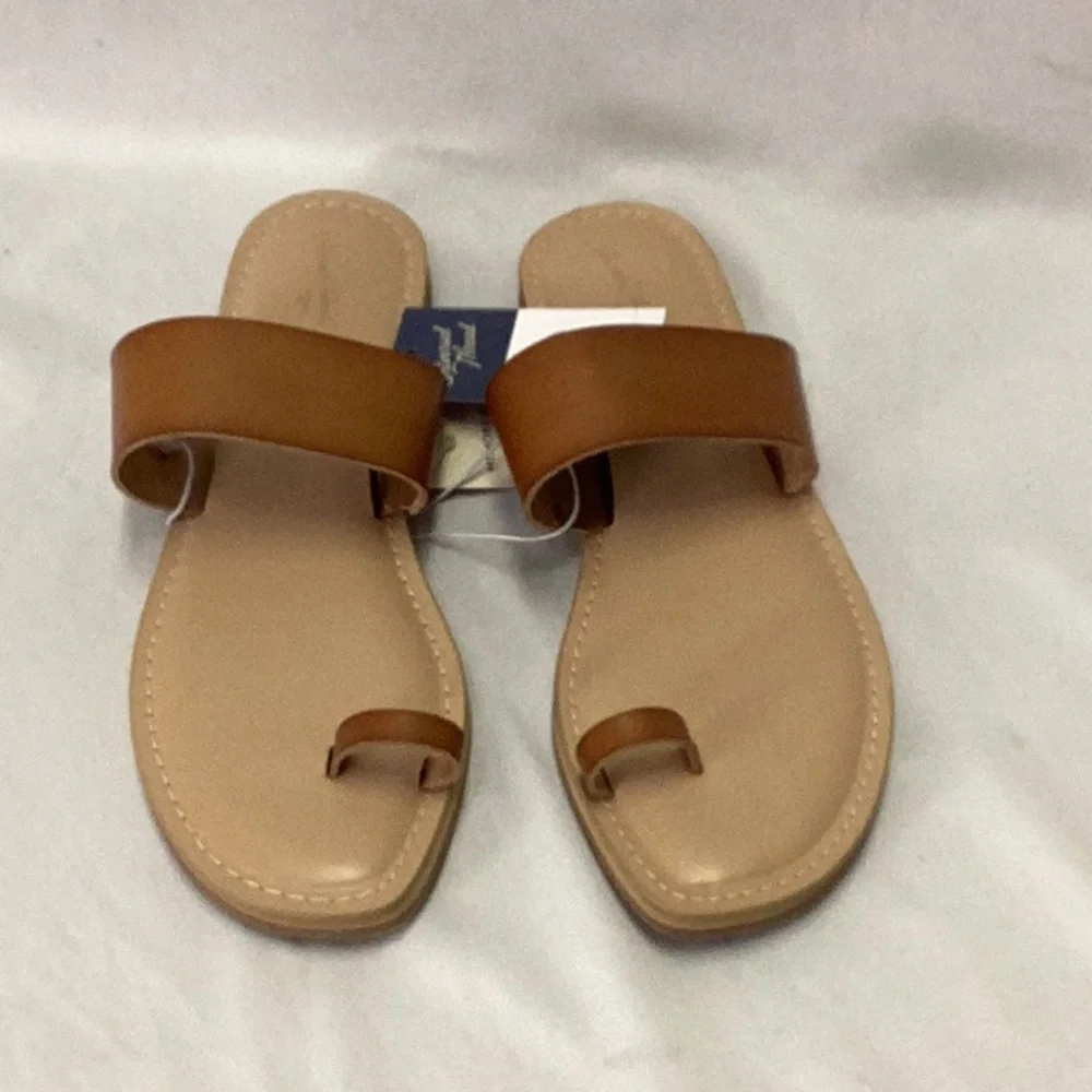 Women's Juno Toe Ring Flat Sandals - Universal Thread - Cognac - new - Picture 4 of 7